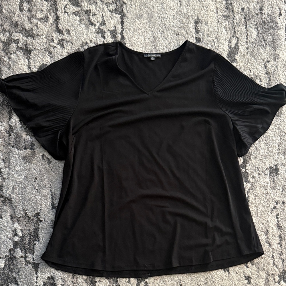 Adrianna Papell Elegant Black Pleated Sleeve Blouse